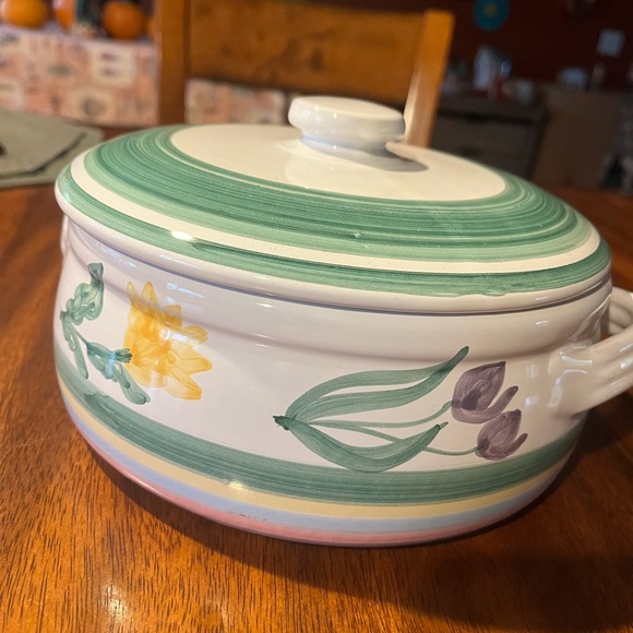 Caleca Italian Pottery Casserole Dish W/Lid Meadow Collection Hand Painted - Picture 2 of 5